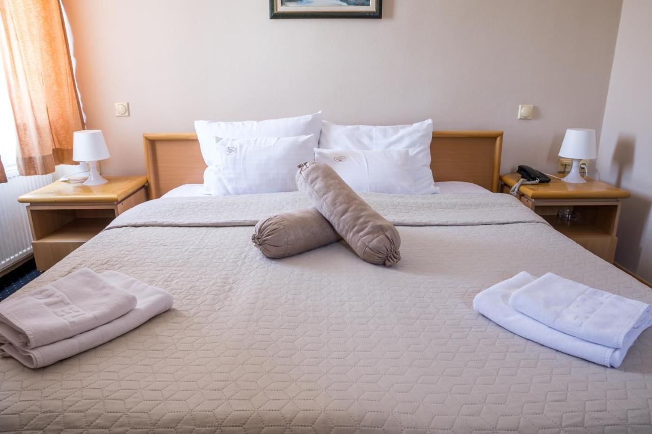 Garni Hotel Panorama Lux Ni Εξωτερικό φωτογραφία