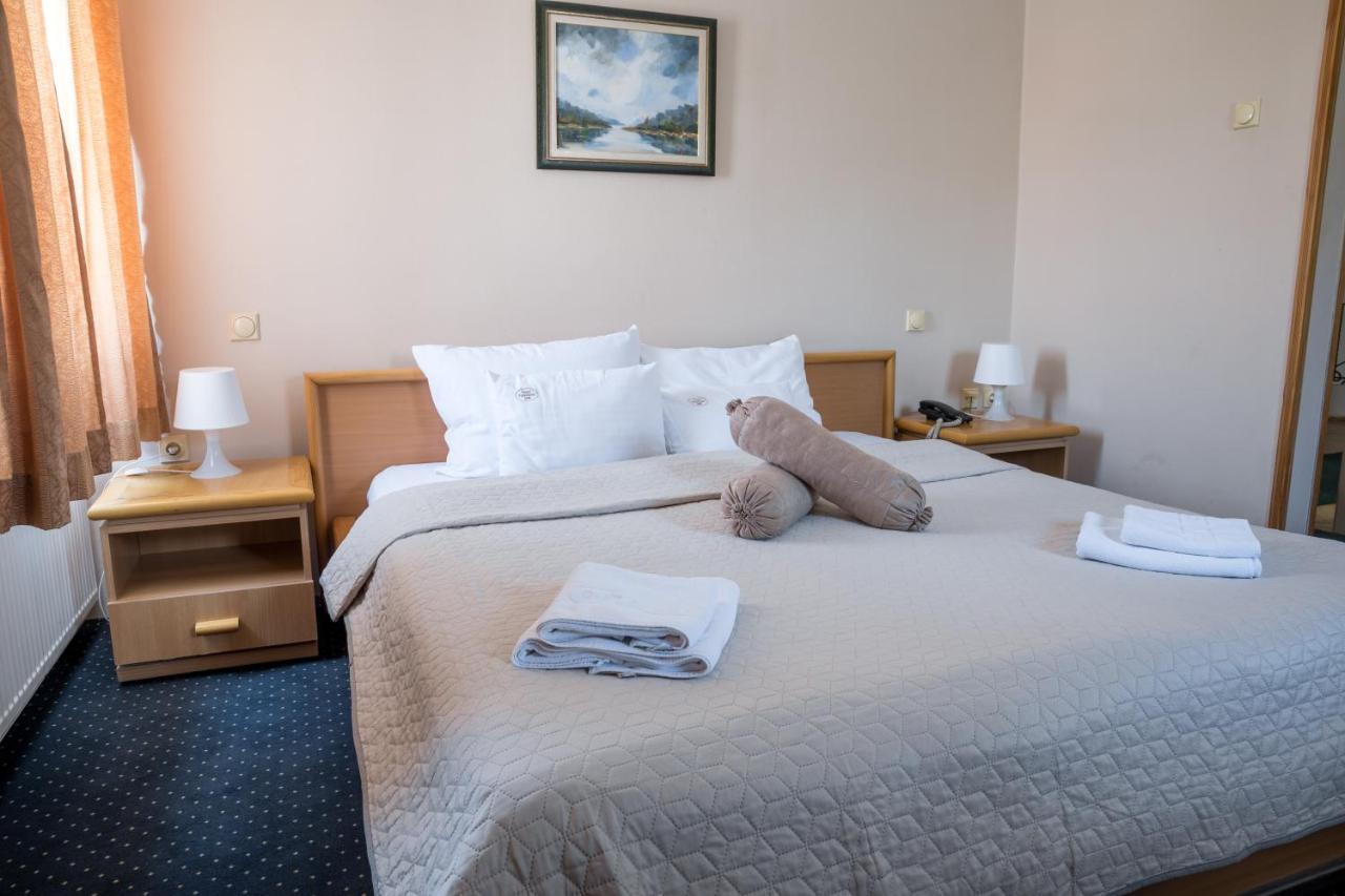 Garni Hotel Panorama Lux Ni Εξωτερικό φωτογραφία