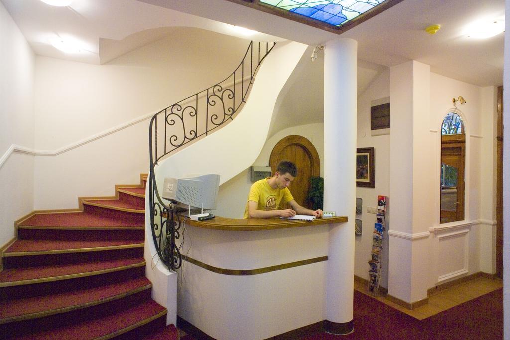 Garni Hotel Panorama Lux Ni Εξωτερικό φωτογραφία